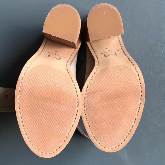 Marc Fisher - Picture 6 of 8